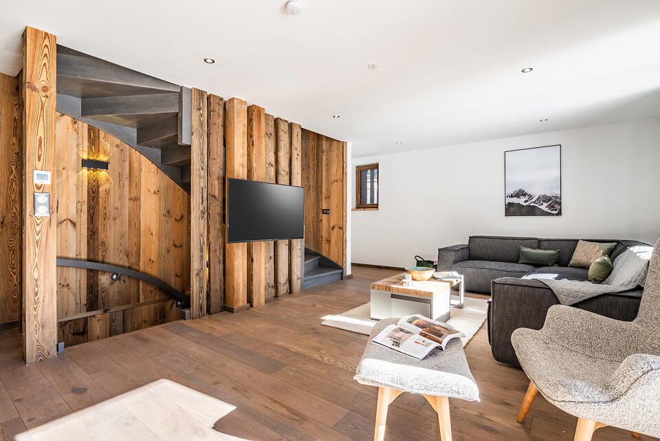 Chalet Badi Gallery Image 1