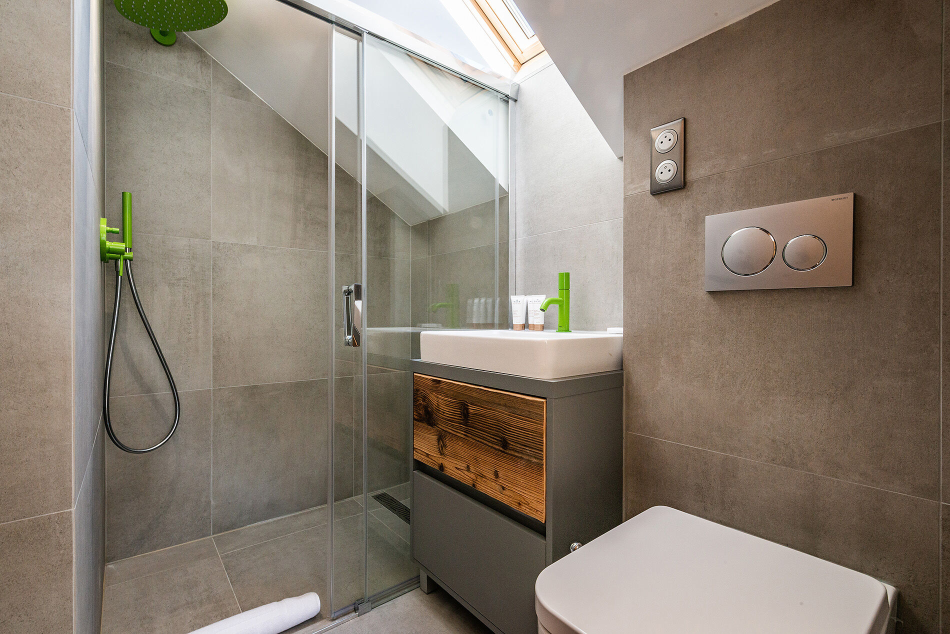 Chalet Badi Gallary Image 2