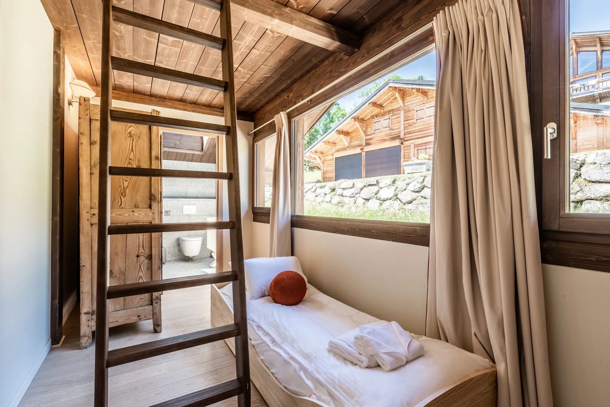 Chalet Cipolin Gallary Image 6