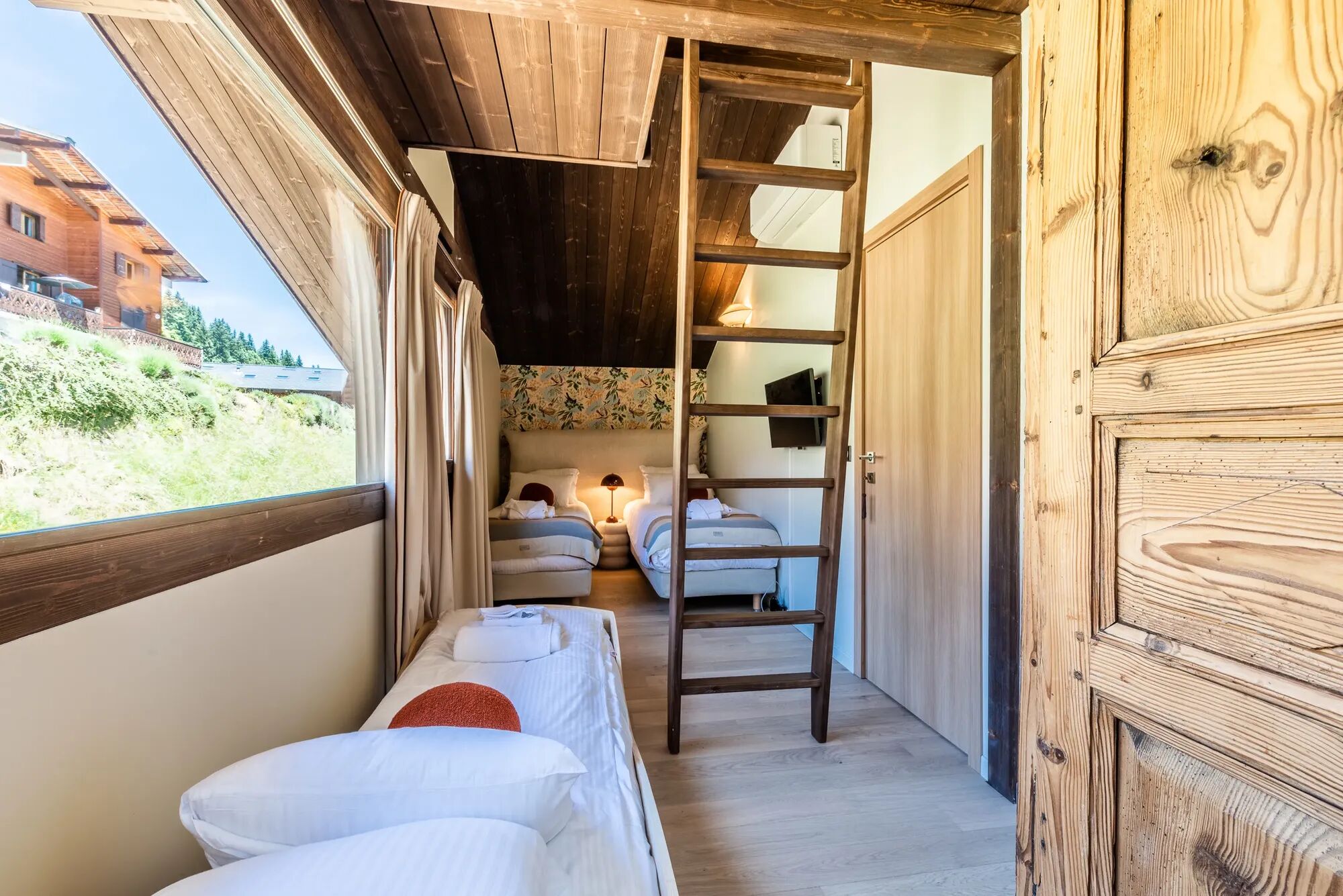 Chalet Cipolin Gallary Image 3