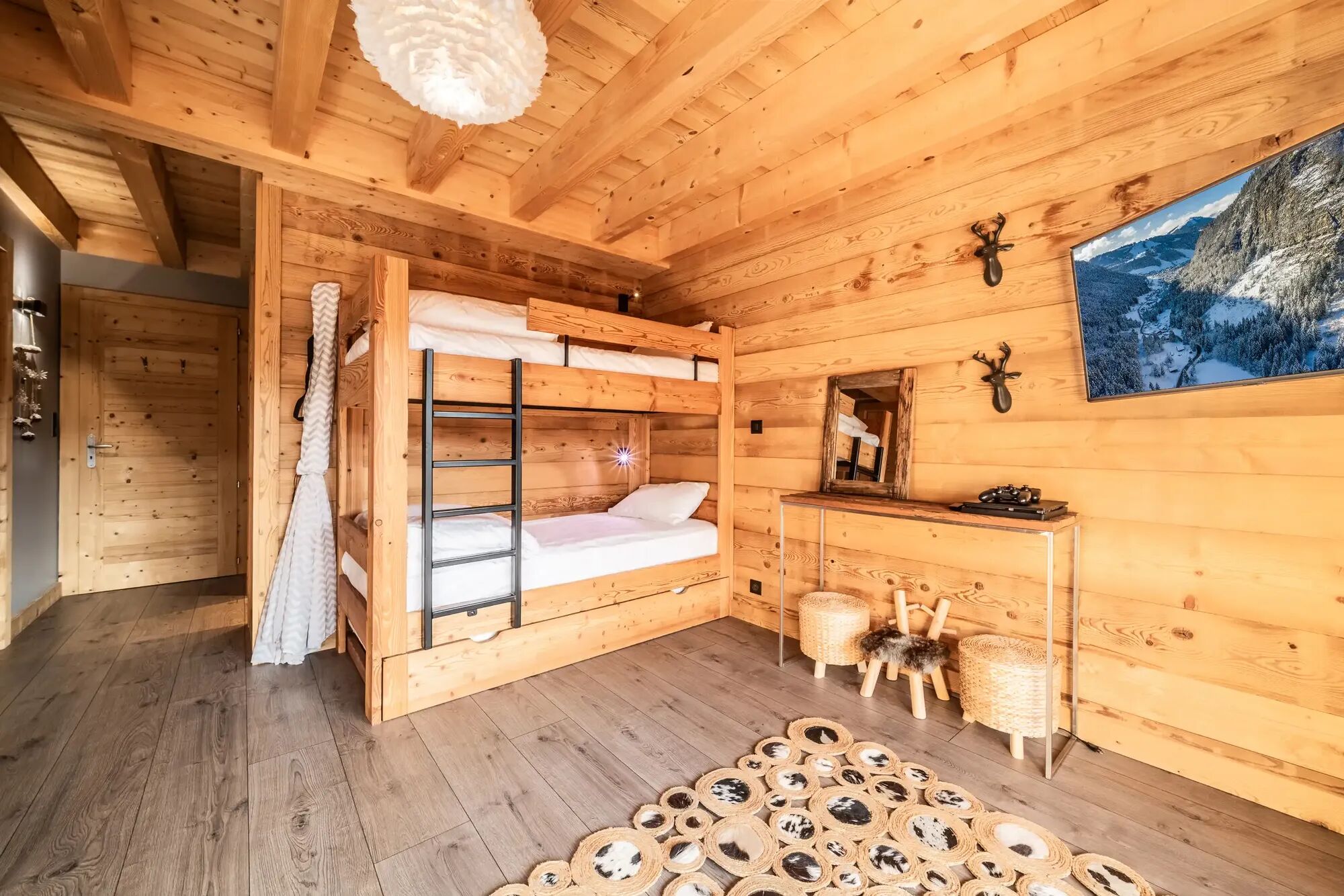 Chalet Heavenly Gallary Image 5