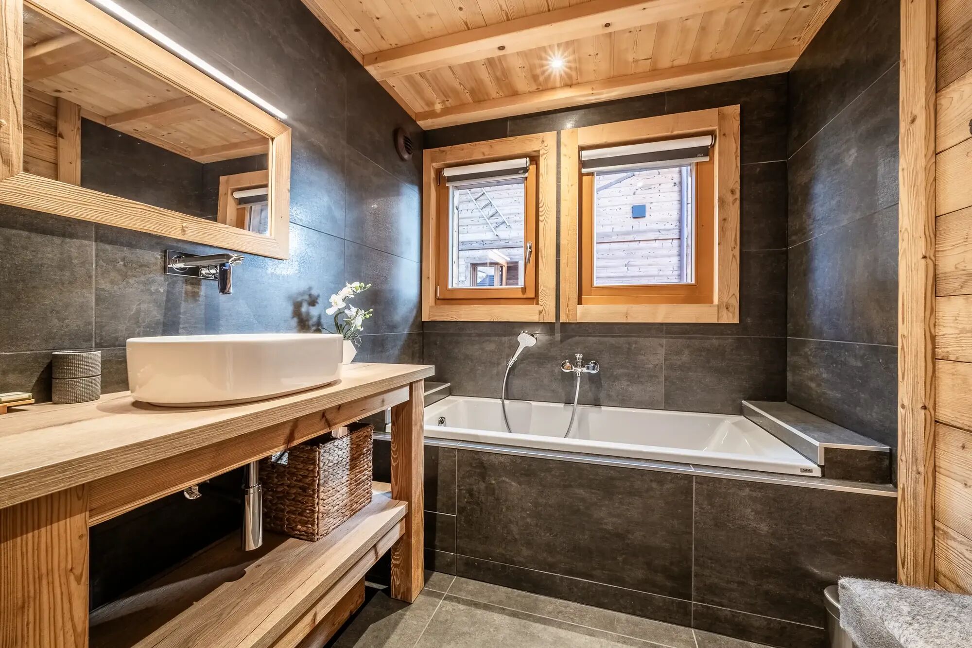 Chalet Heavenly Gallary Image 4