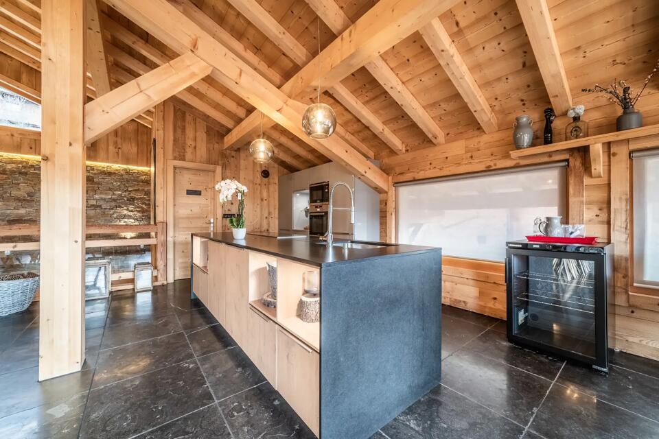Chalet Heavenly Gallery Image 5
