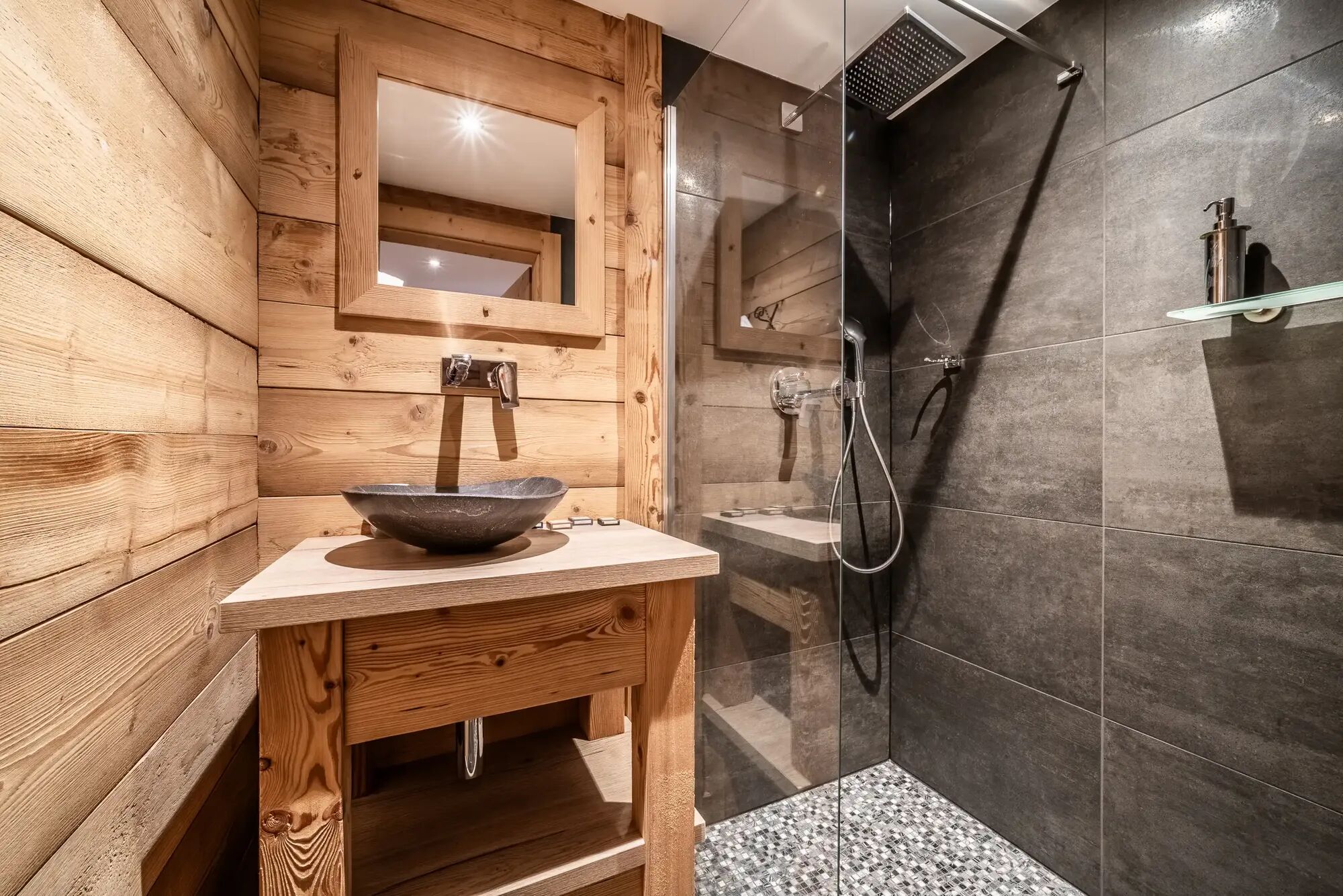 Chalet Heavenly Gallary Image 2