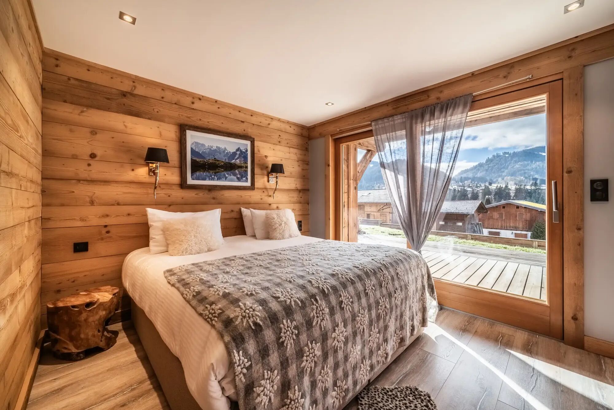Chalet Heavenly Gallary Image 1