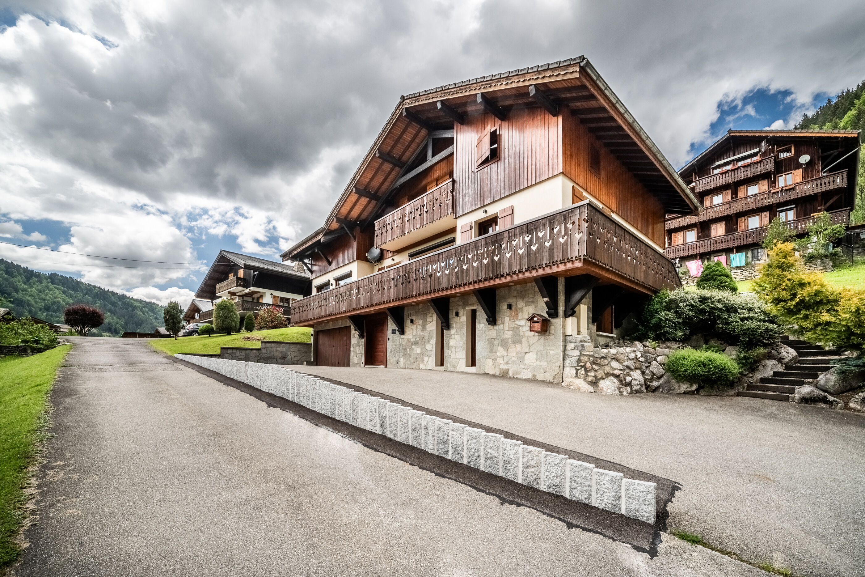 chalet-kerasia-image-1