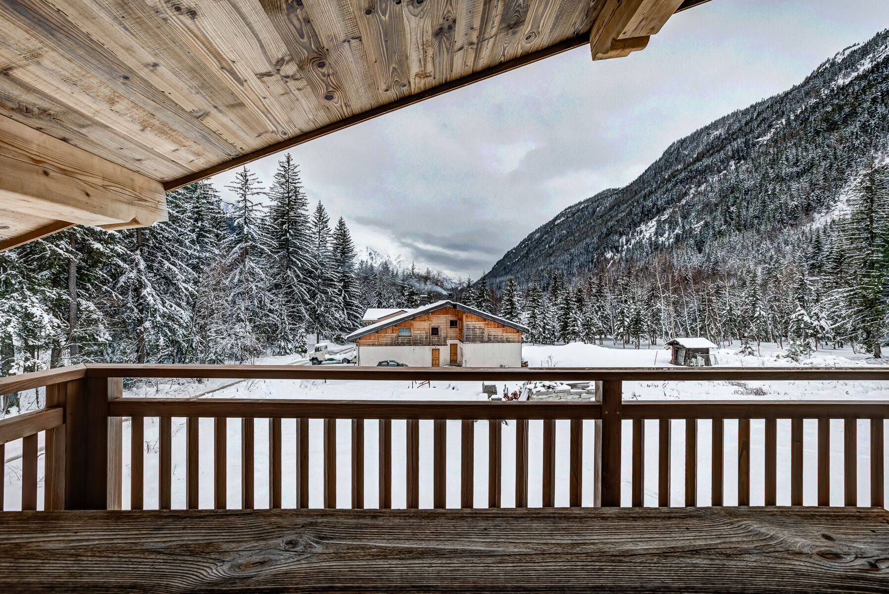 Chalet Khaya Gallary Image 2