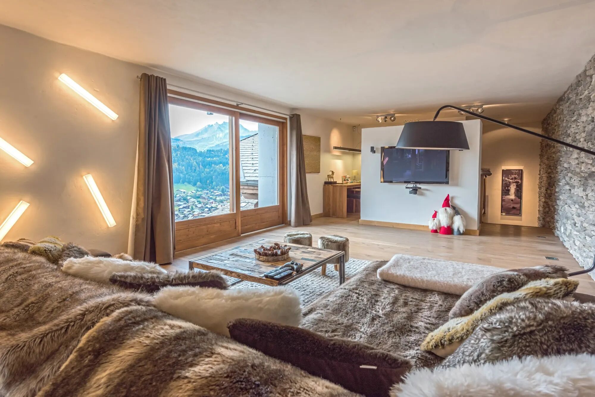 Chalet Omaroo Gallary Image 1