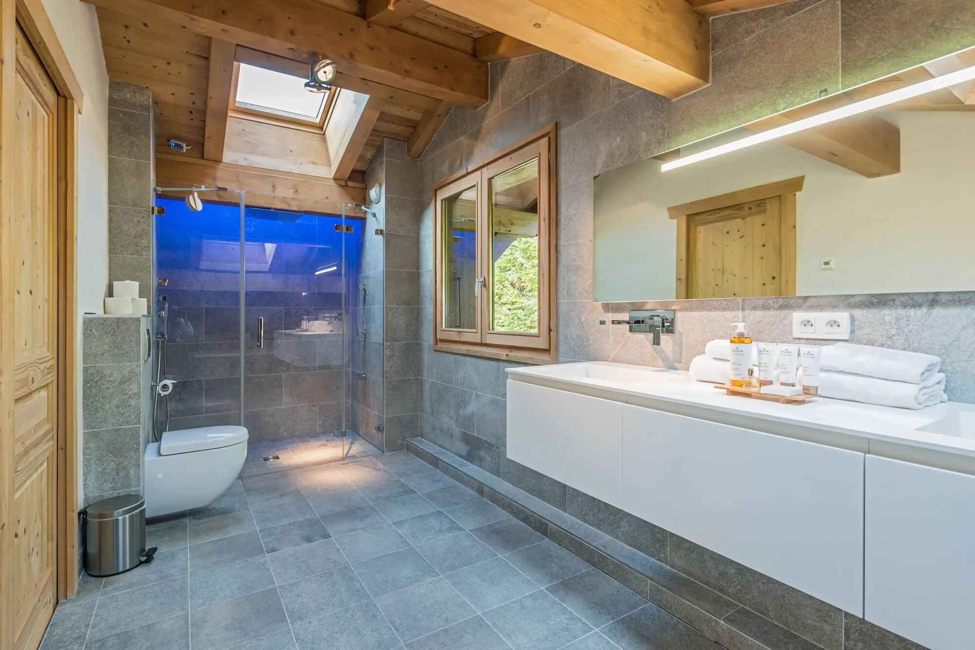 Chalet Omaroo Gallary Image 4