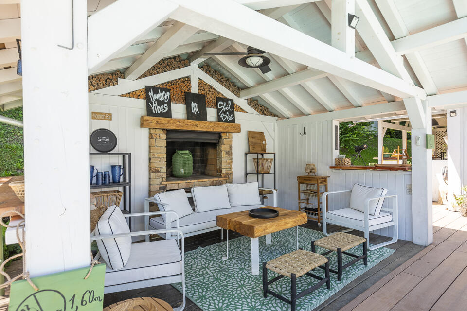 Chalet Soleil Blanc Gallery Image 6