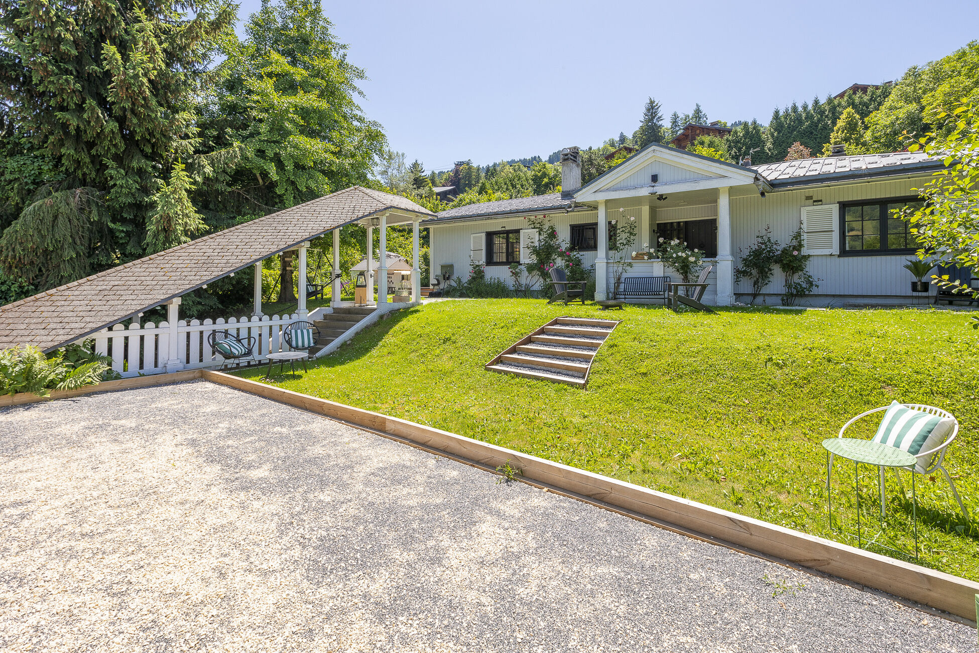 Chalet Soleil Blanc Gallary Image 6