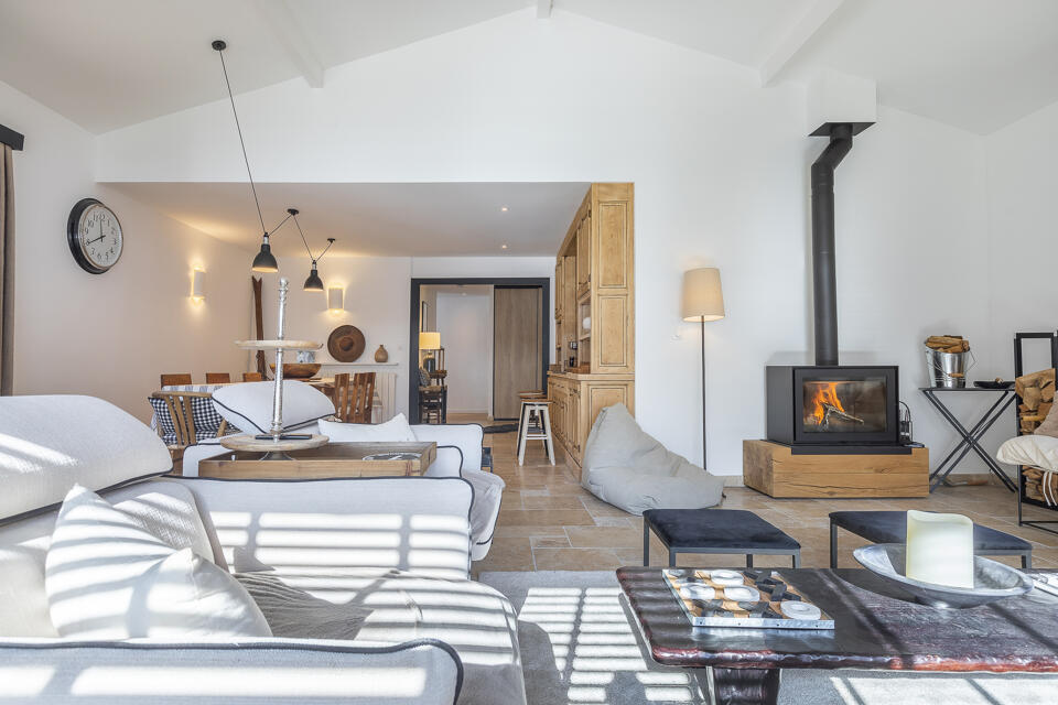 Chalet Soleil Blanc Gallery Image 3