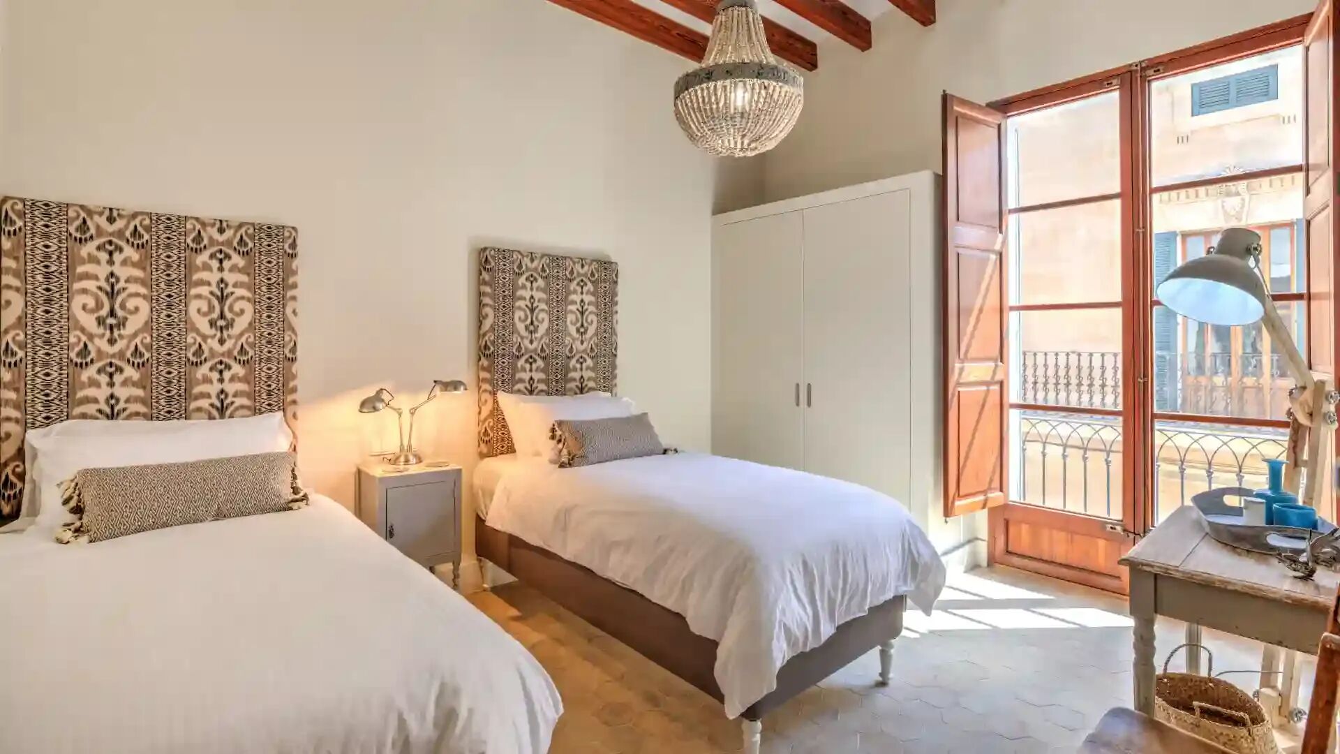 Residencia 24 Gallary Image 2