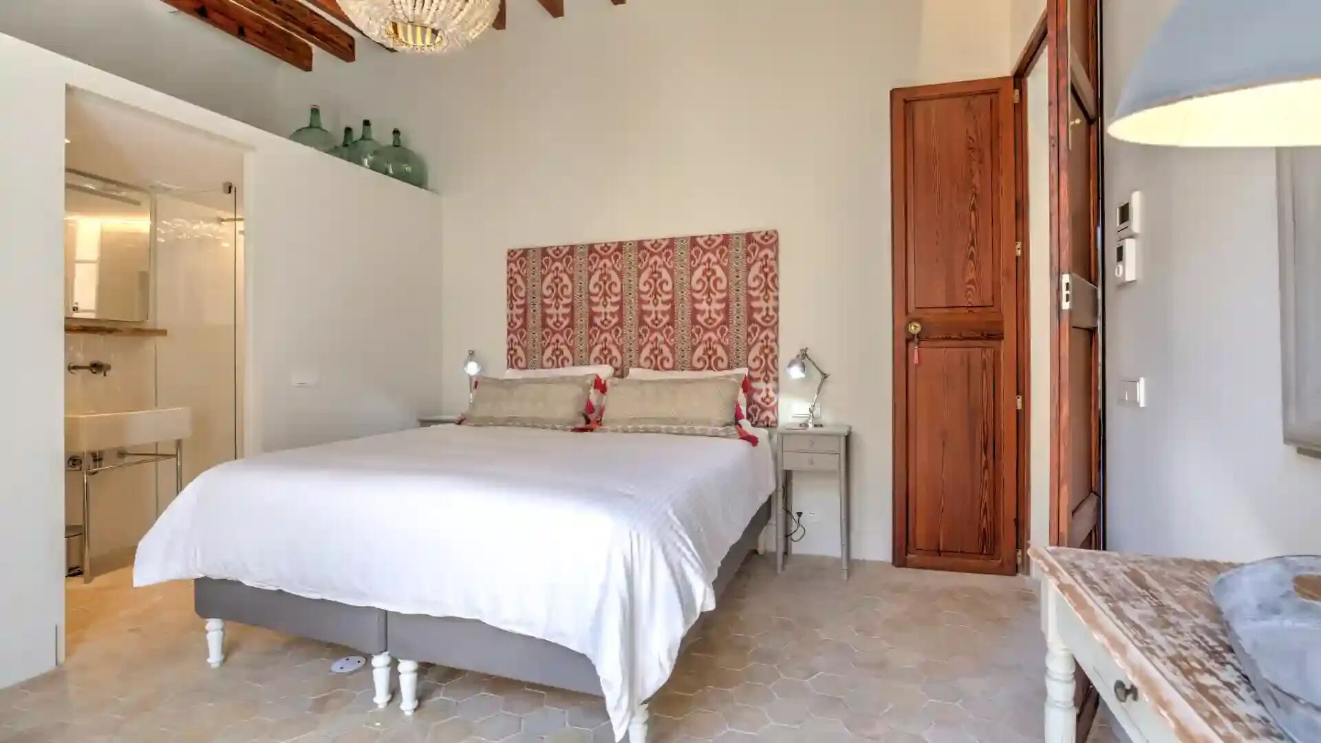 Residencia 24 Gallary Image 3