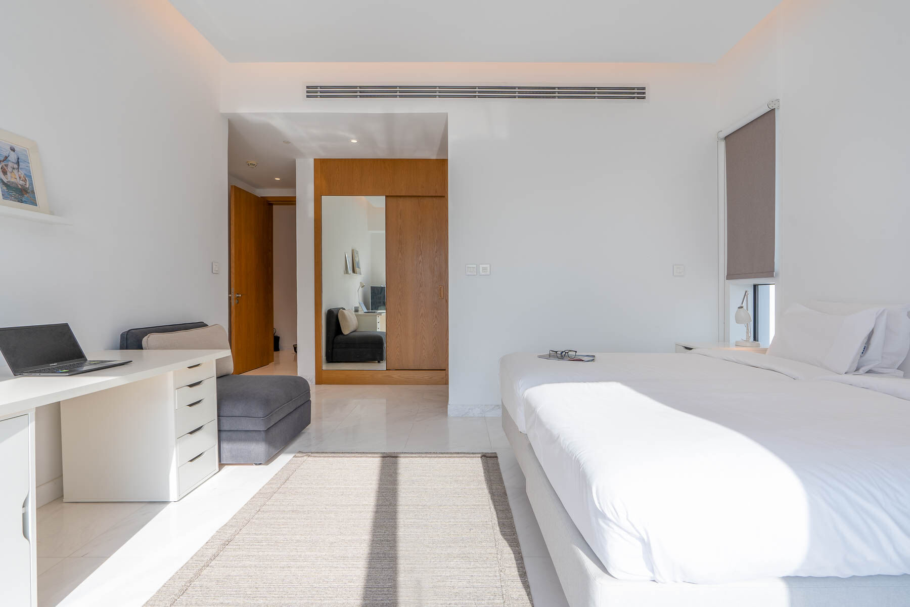 1 JBR Gallary Image 4