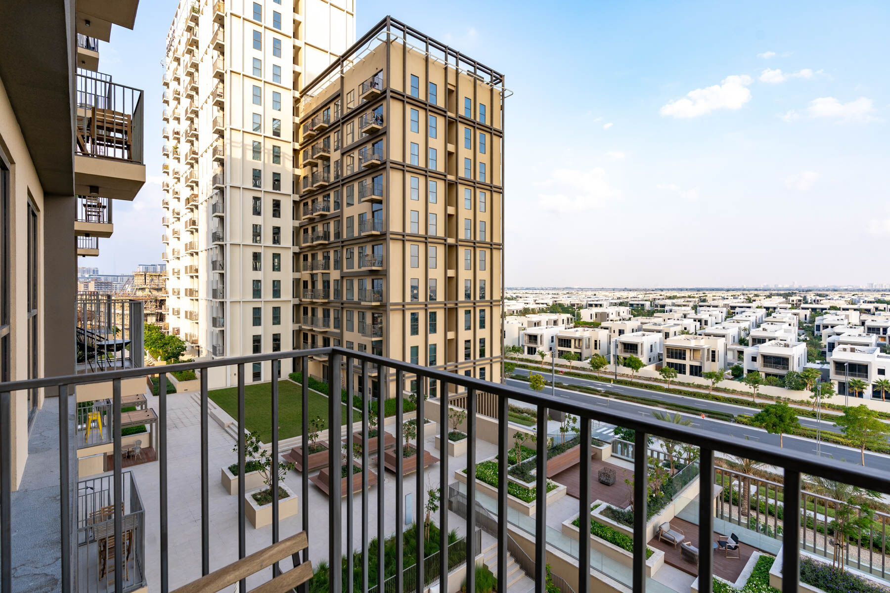Collective 1 Tower 1 Gallary Image 2