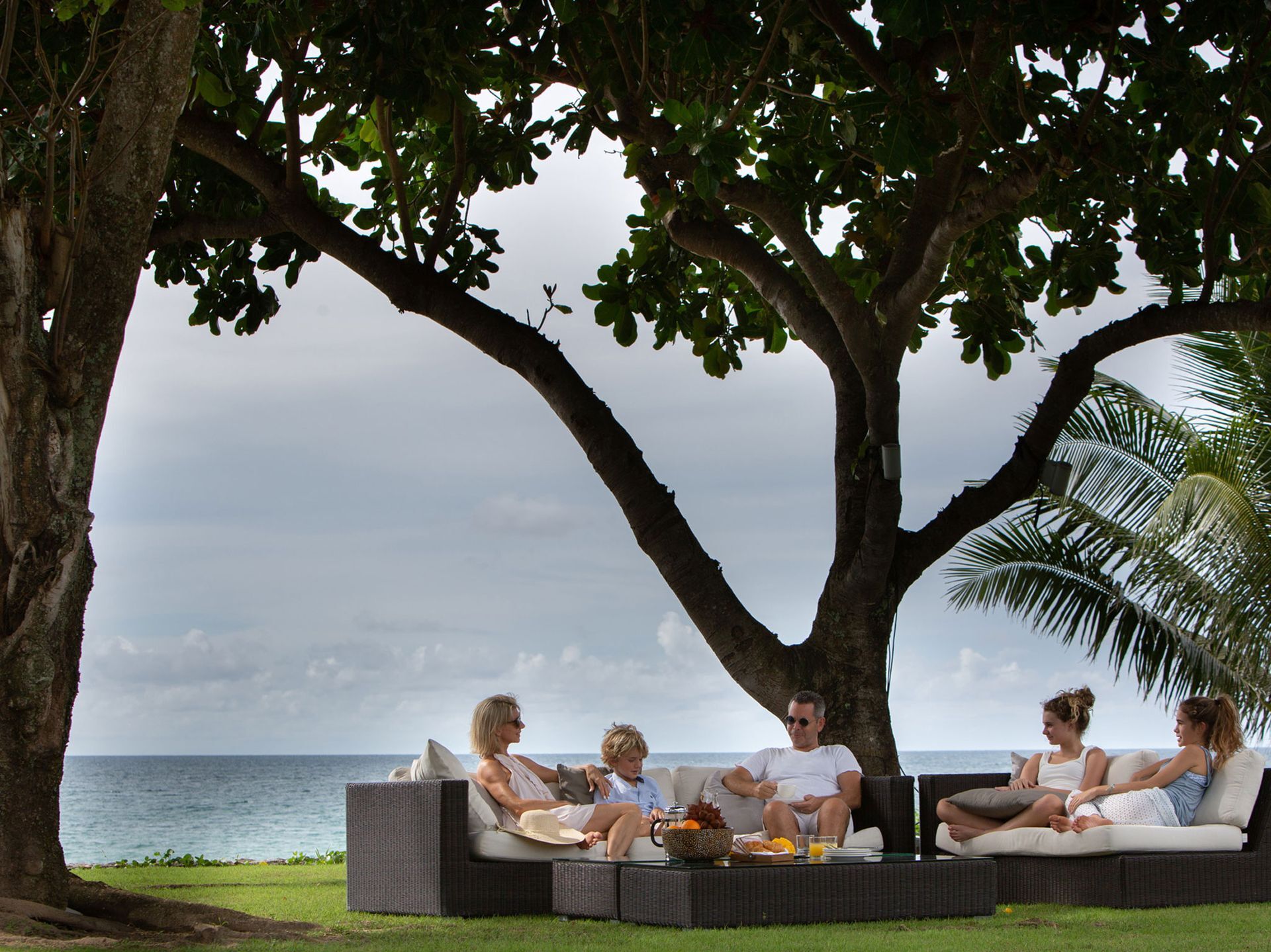 39 BDR Beachfront Estate Gallary Image 6