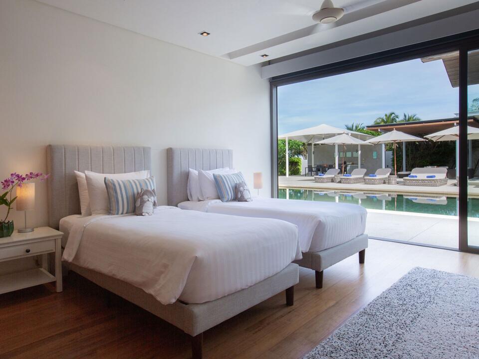 39 BDR Beachfront Estate Gallery Image 1