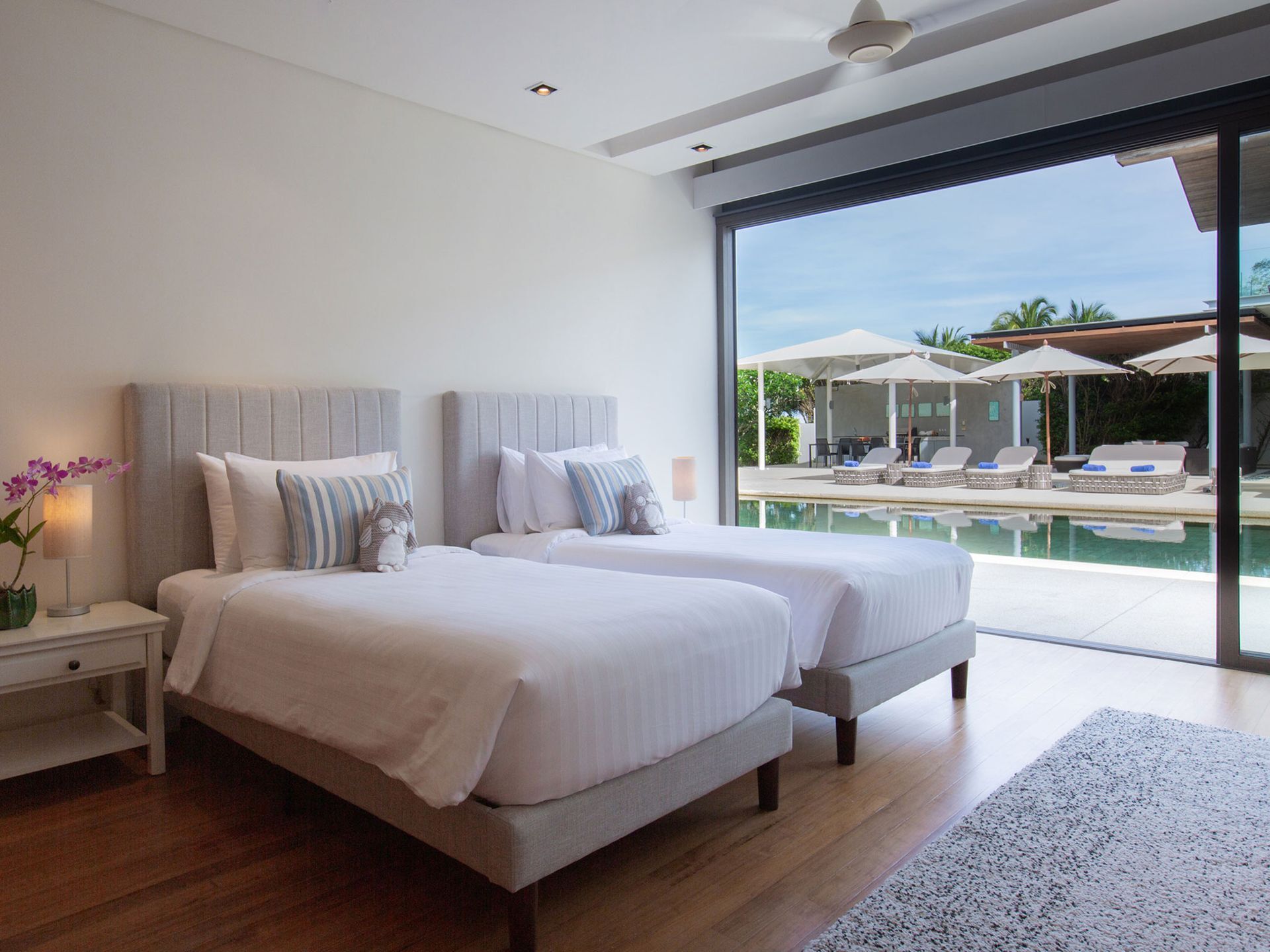 39 BDR Beachfront Estate Gallary Image 1