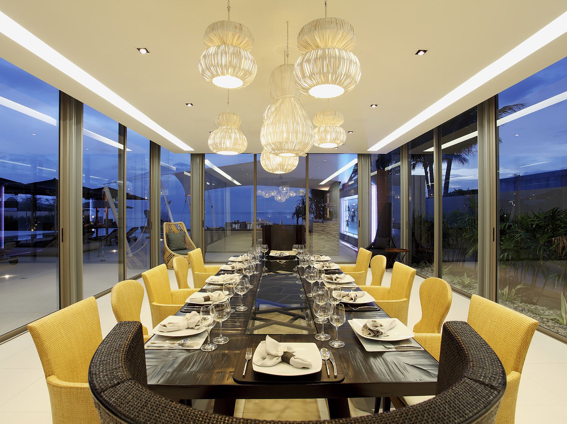 39 BDR Beachfront Estate Gallary Image 6
