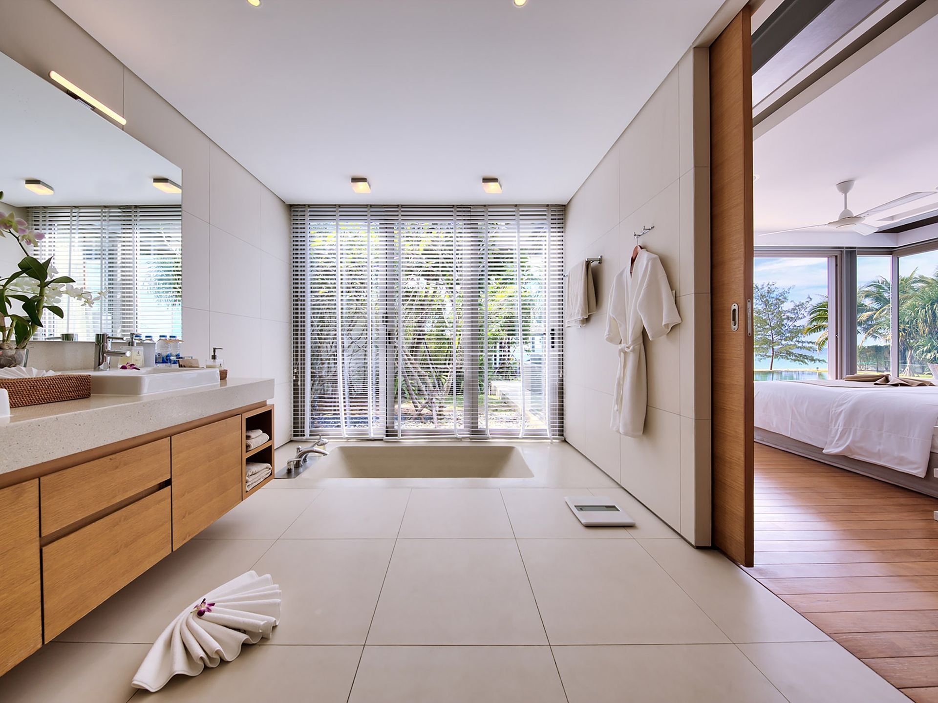 Beachfront Oasis Gallary Image 1