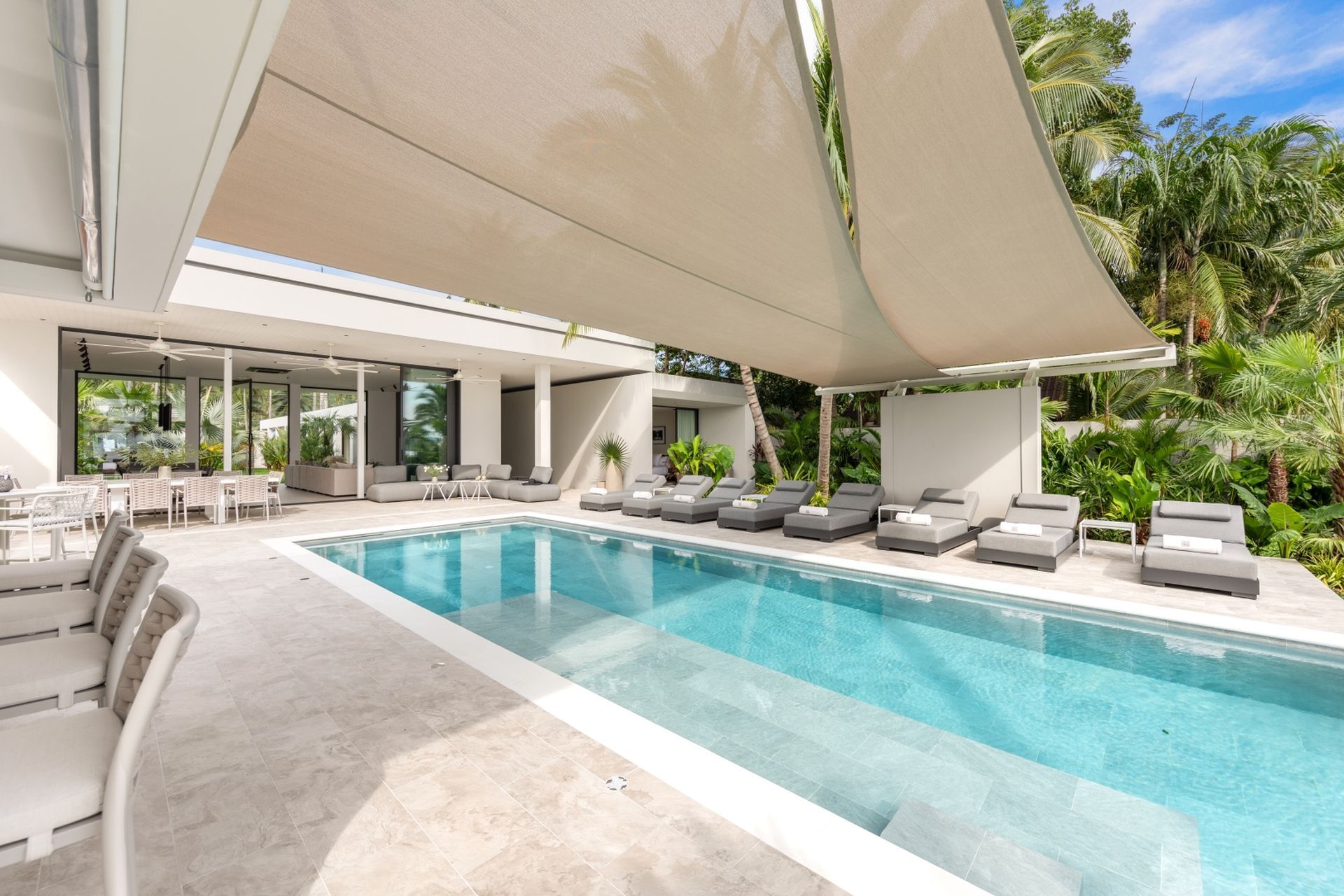 Grand Beach Estate Gallary Image 2