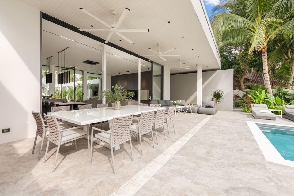 Grand Beach Estate Gallery Image 4