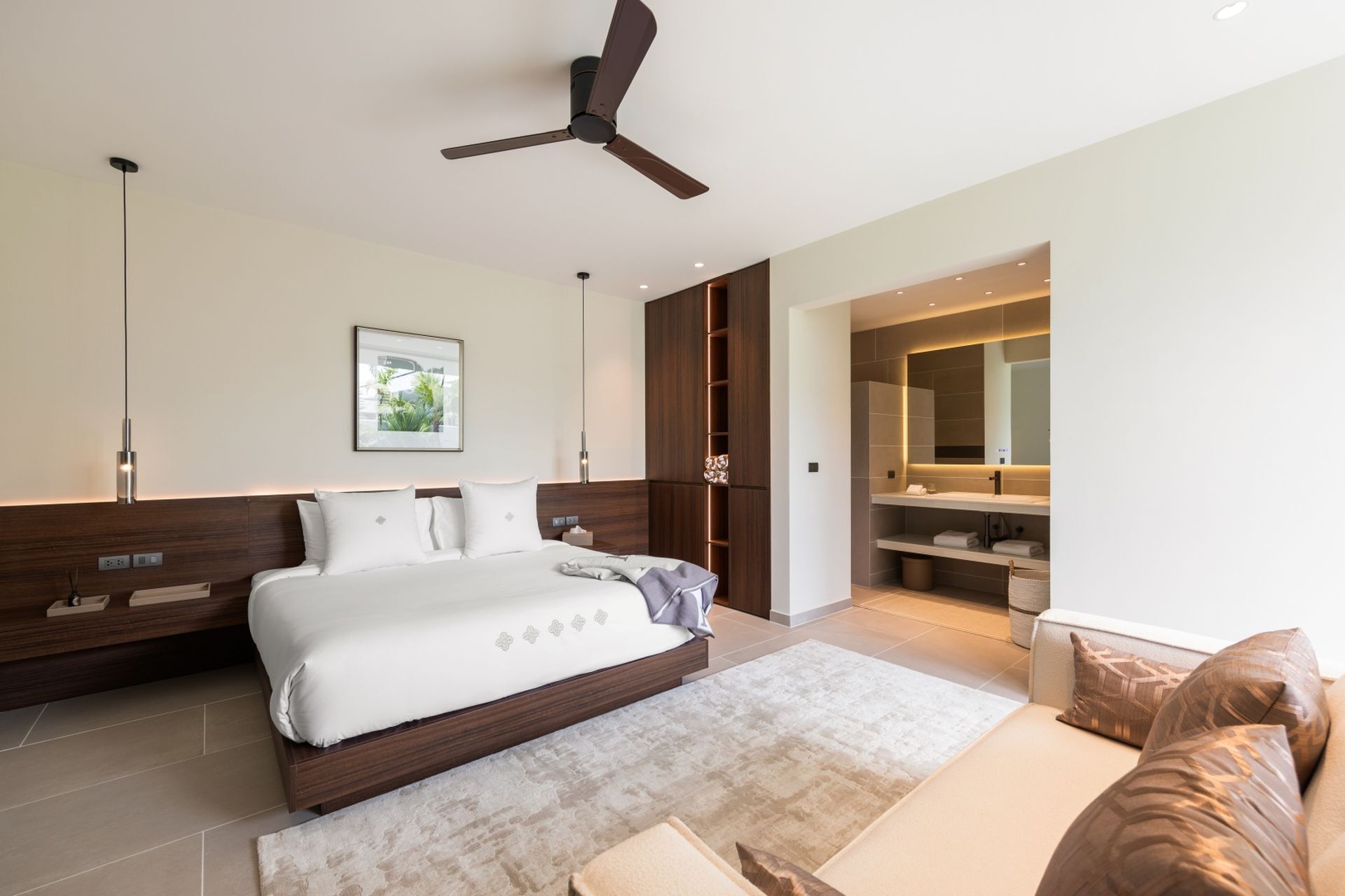 Grand Beach Estate Gallary Image 1