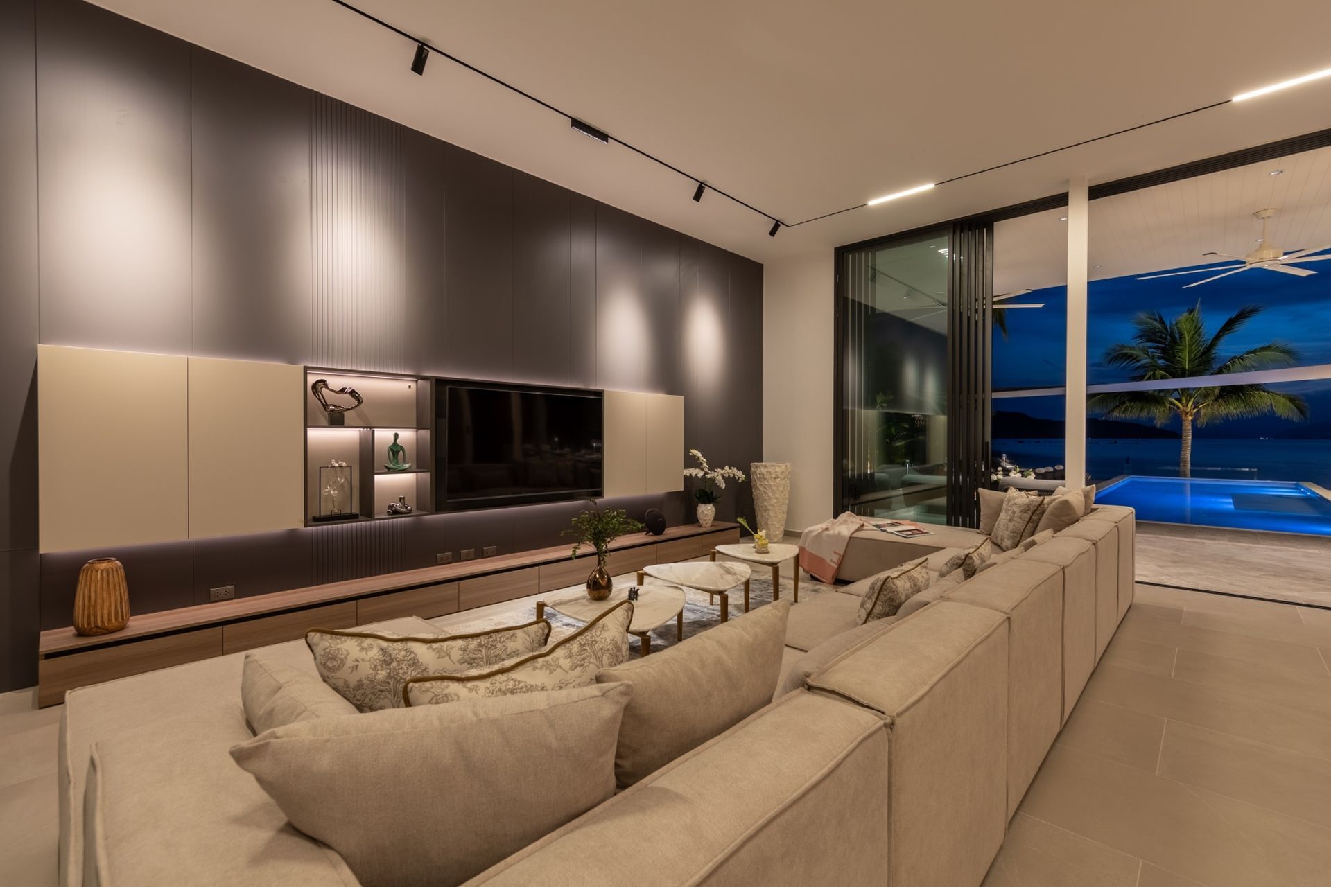 Grand Beach Estate Gallary Image 1