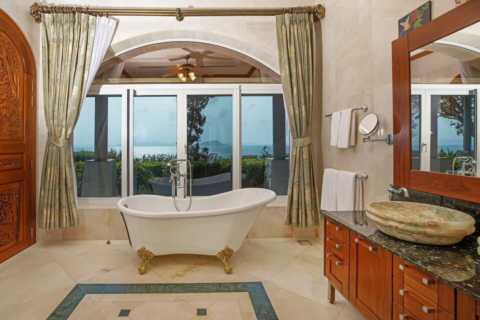 Paradise Private Island Gallery Image 3