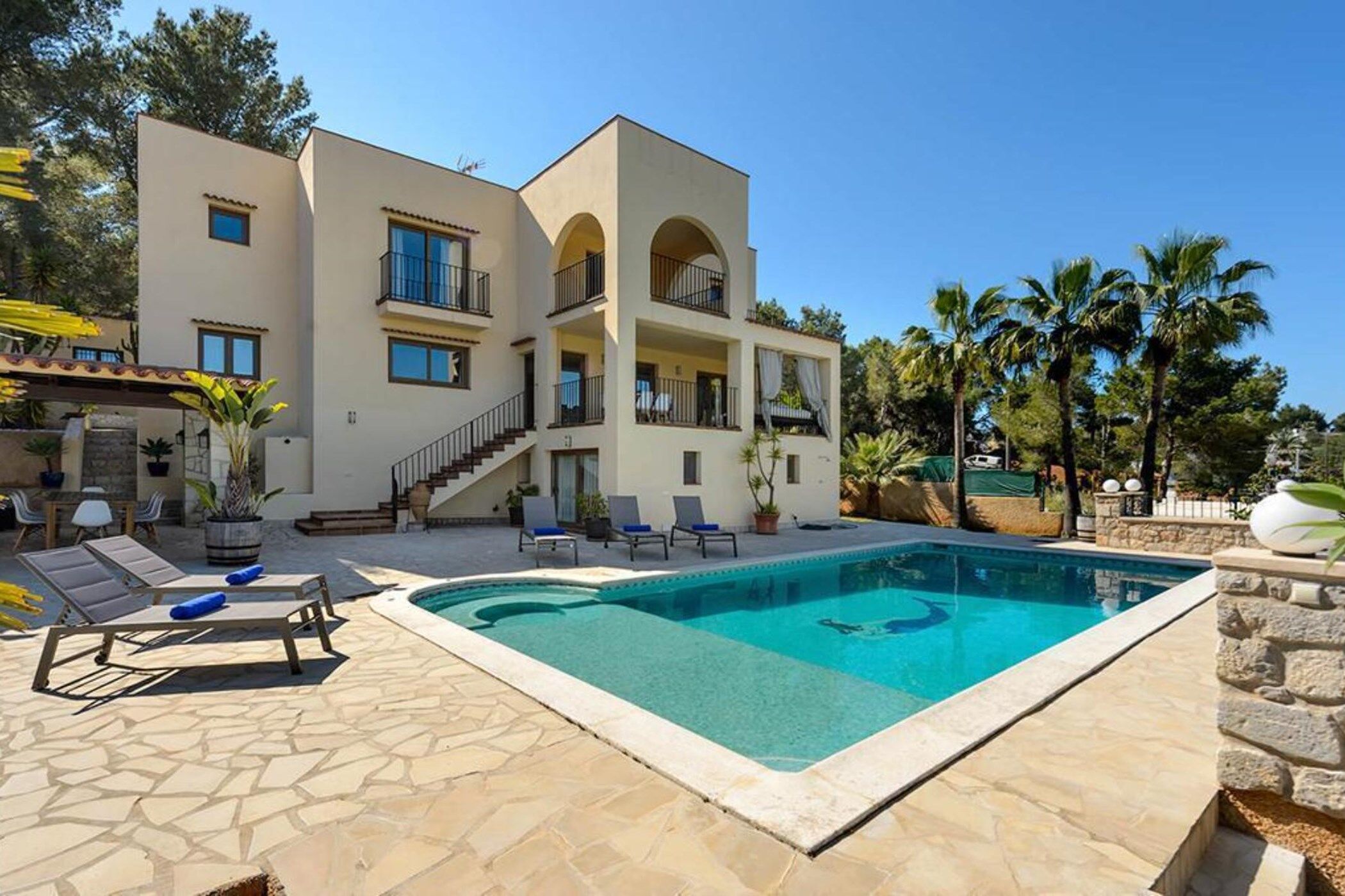 can-rafaella-image-1