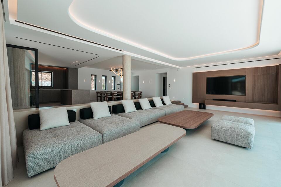 Diaz Grande Gallery Image 3