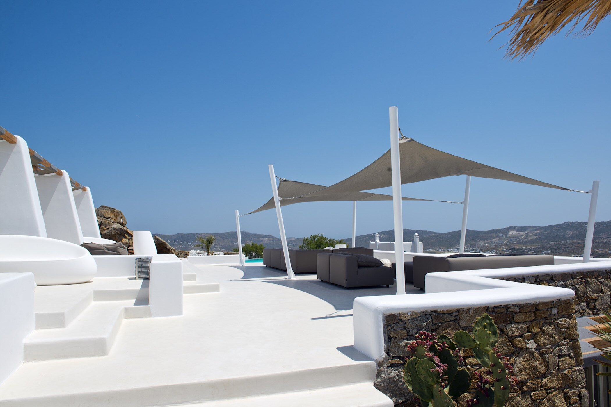 luxury-suite-adeline-image-2