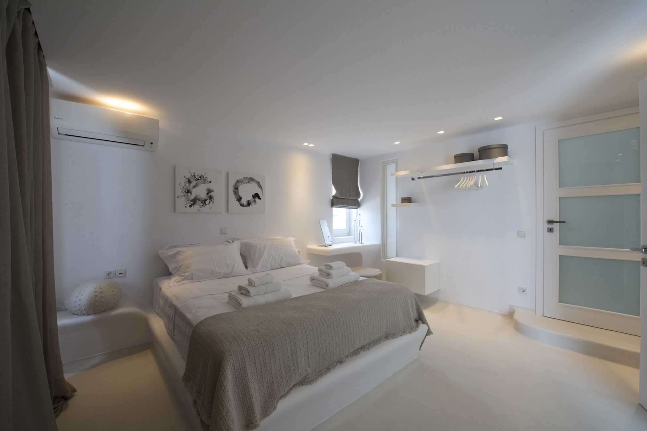 luxury-suite-rylie-image-8
