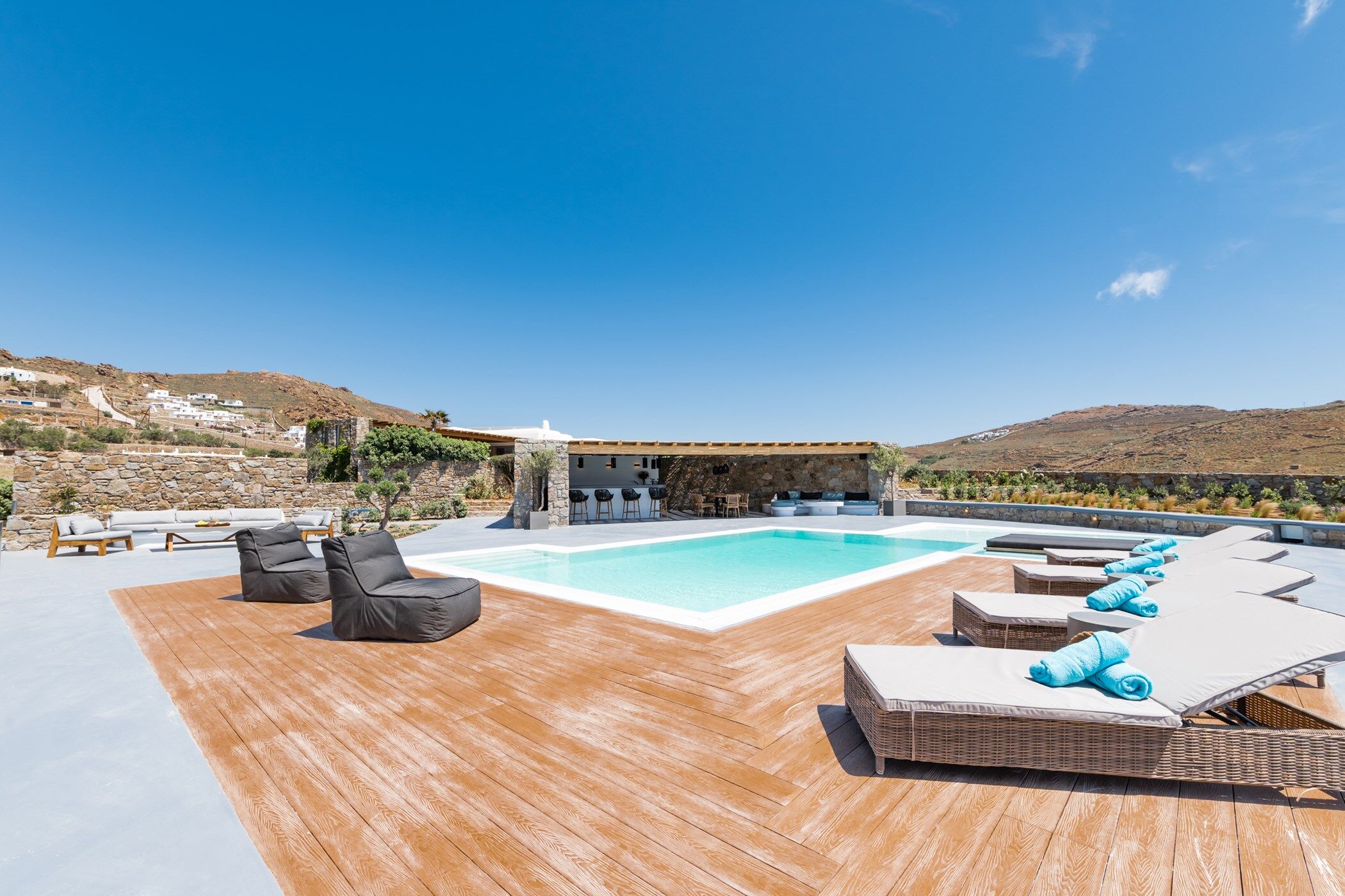 salty-villa-image-2
