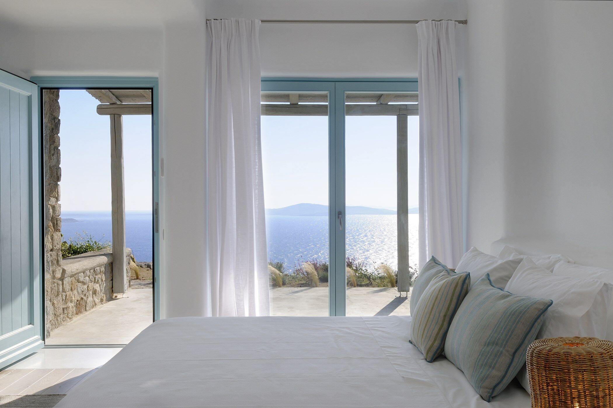 Sea Breeze Gallary Image 2