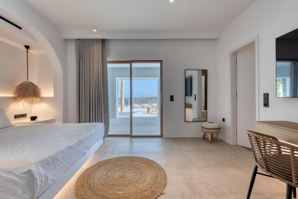 Sea Satin Gallery Image 1