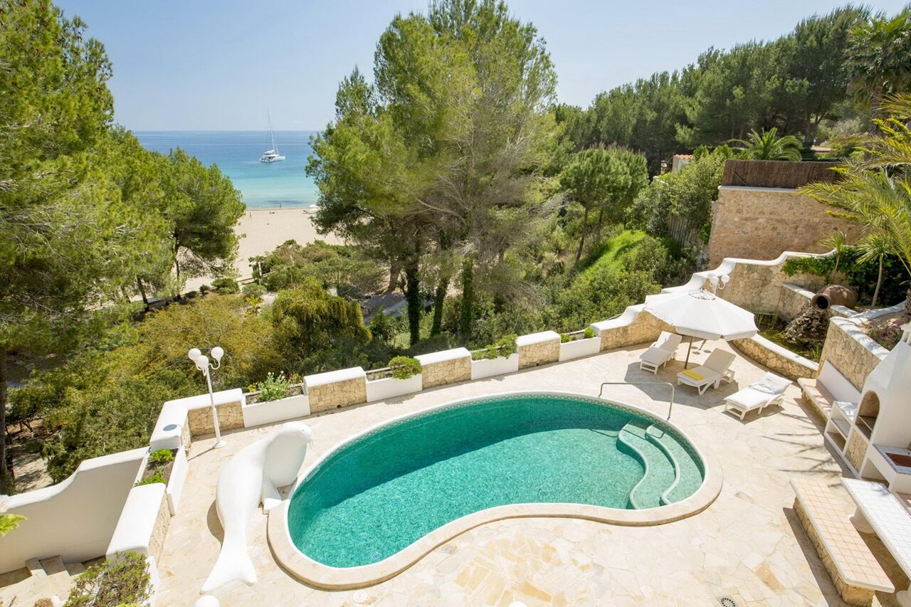 the-beach-house-cala-l-lenya-image-1