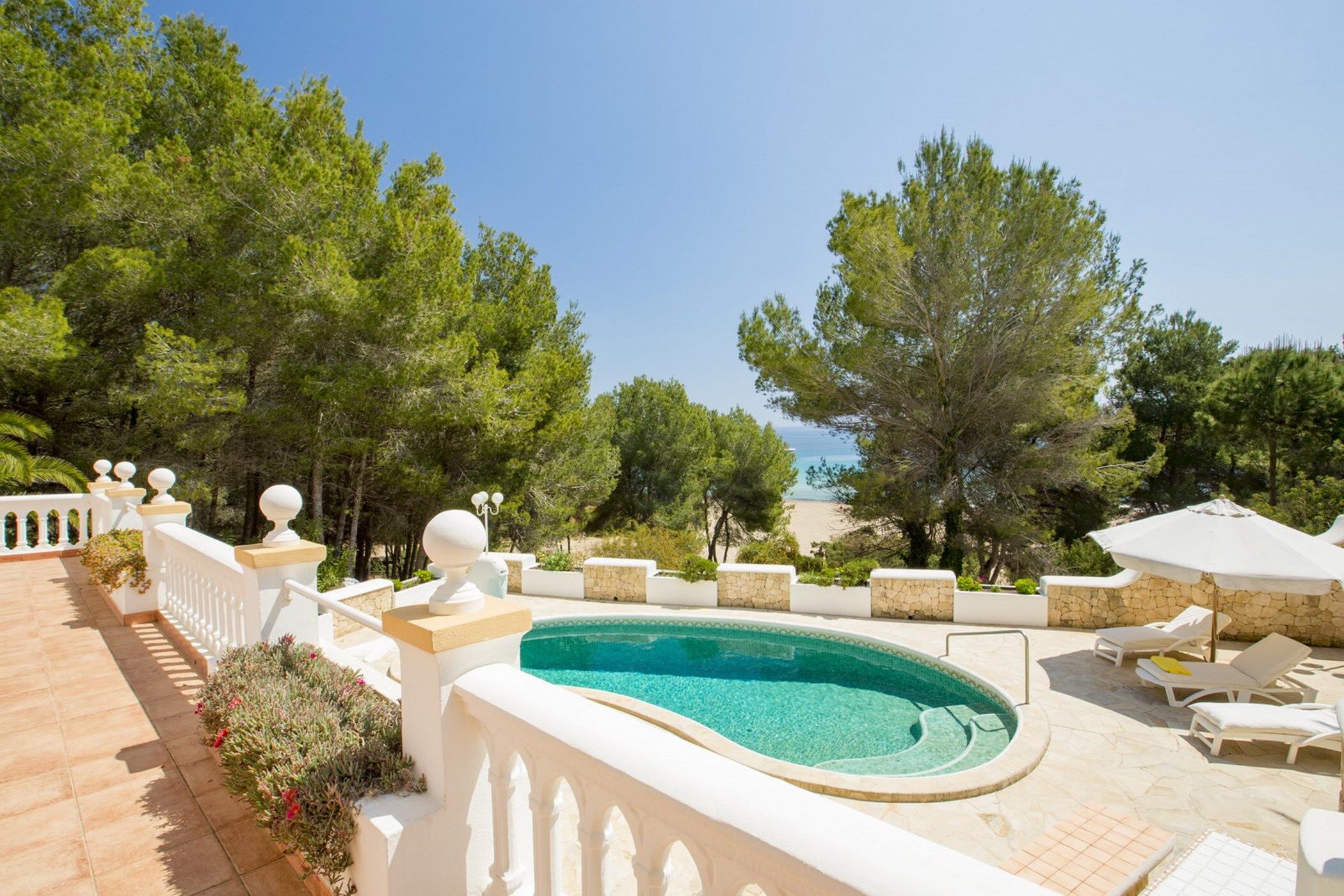 the-beach-house-cala-l-lenya-image-4