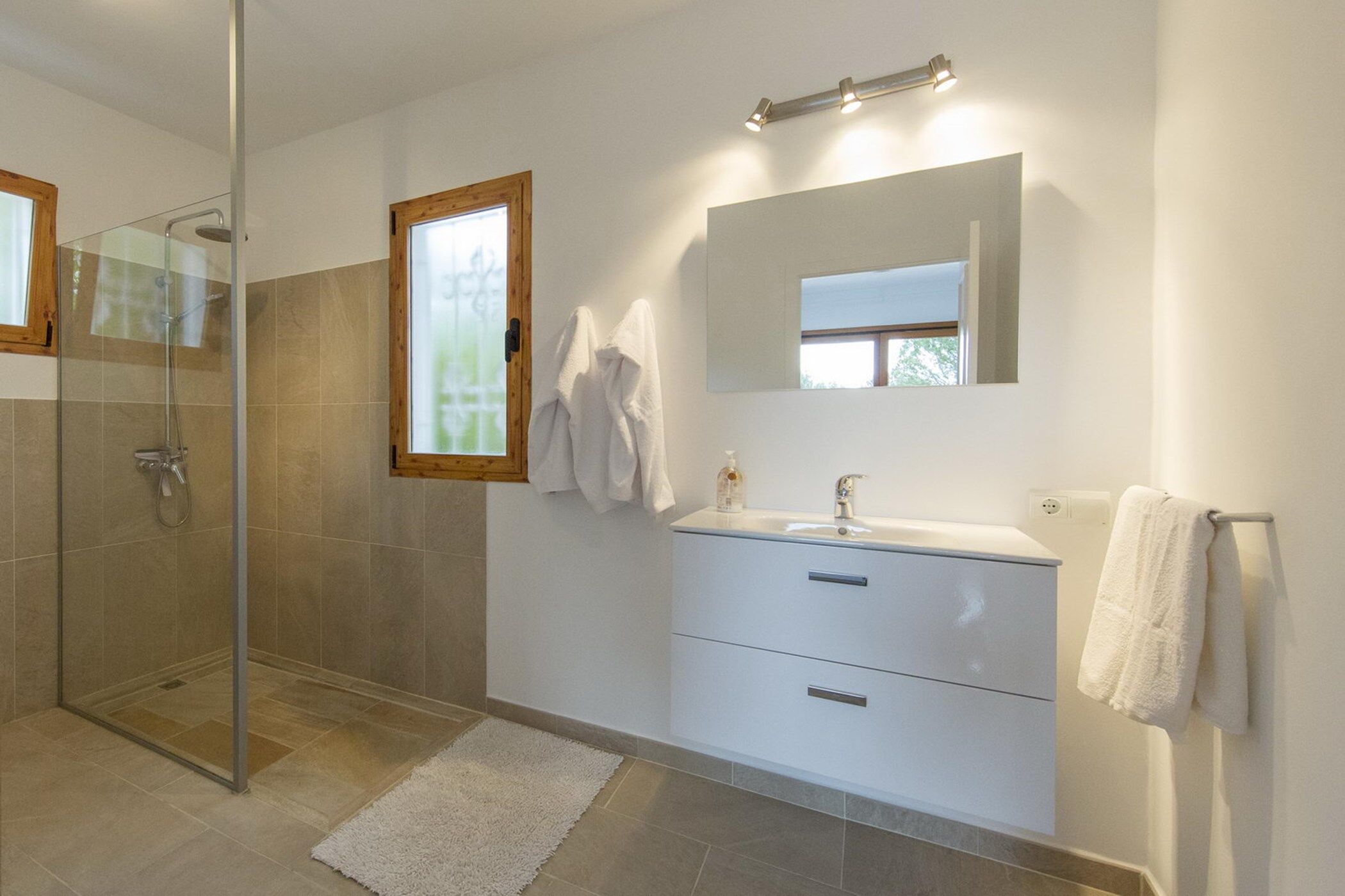 The Beach House Cala LLenya Gallary Image 5