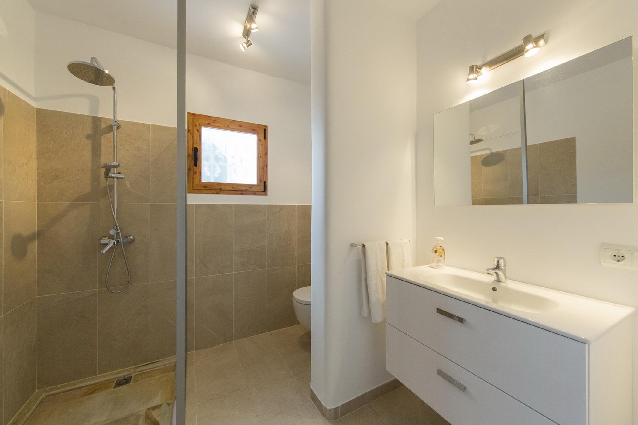 The Beach House Cala LLenya Gallary Image 3