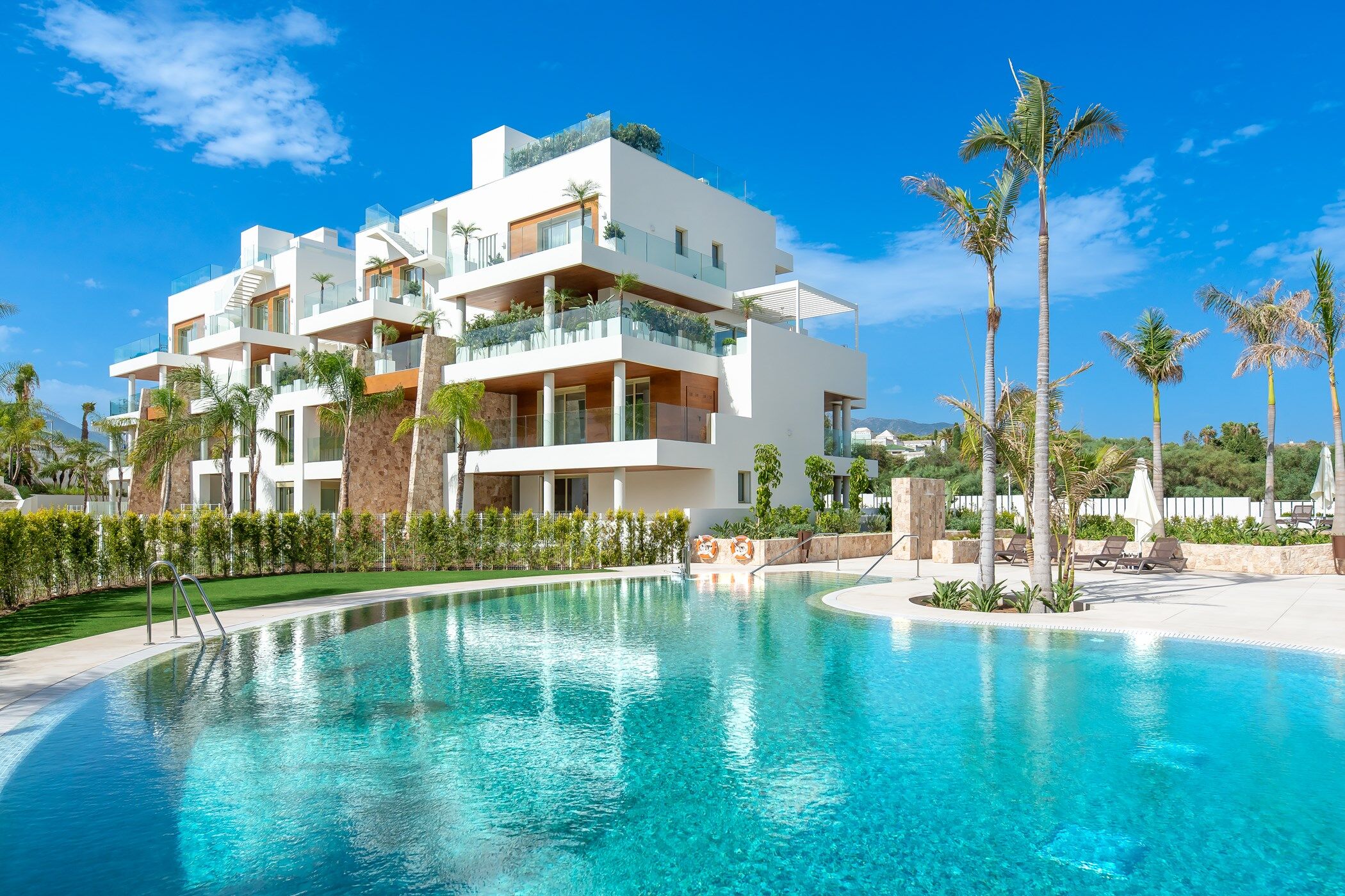 the-golden-penthouse-image-1