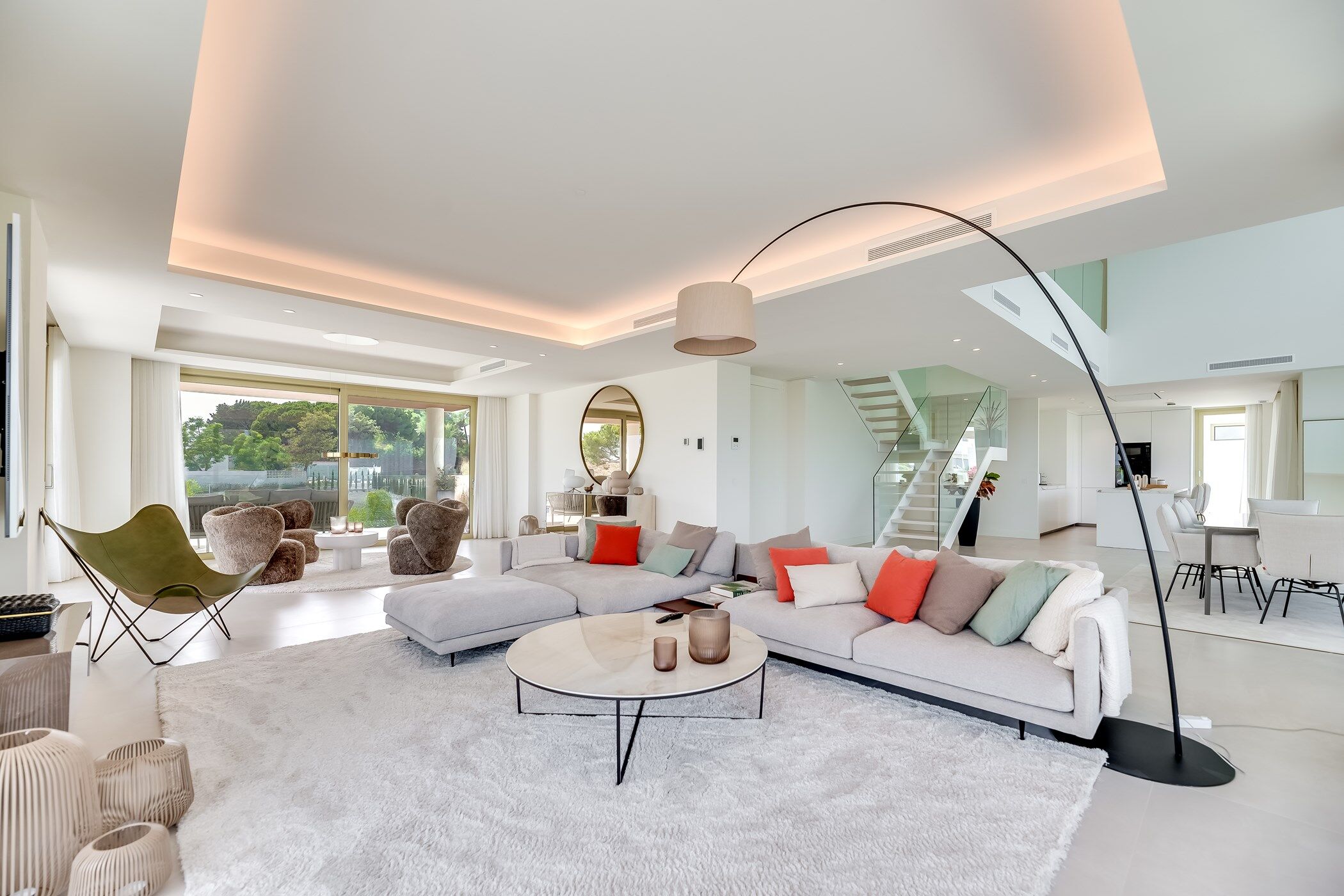 The Golden Penthouse Gallary Image 5