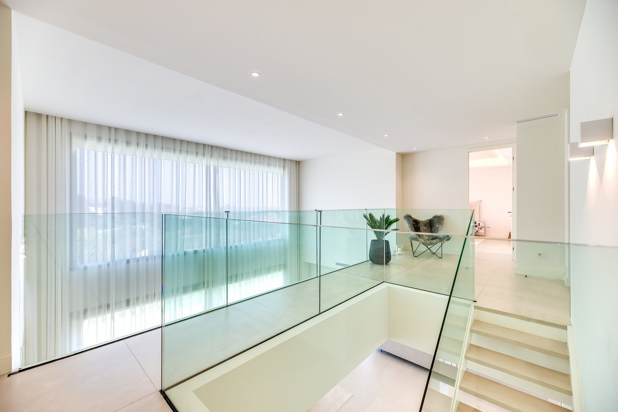 The Golden Penthouse Gallary Image 2