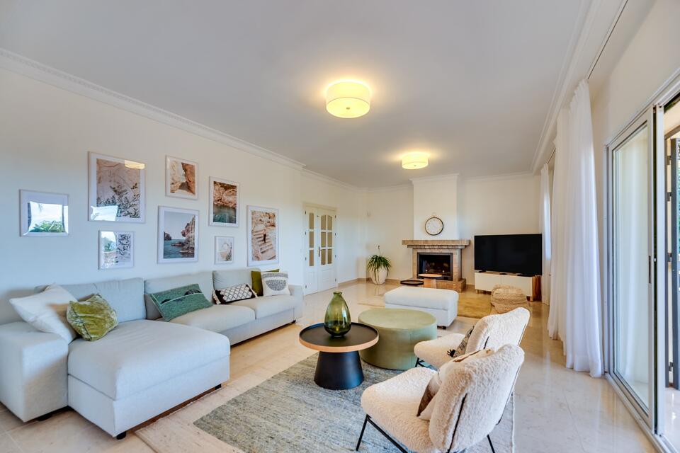 Villa Bellrose Gallery Image 1