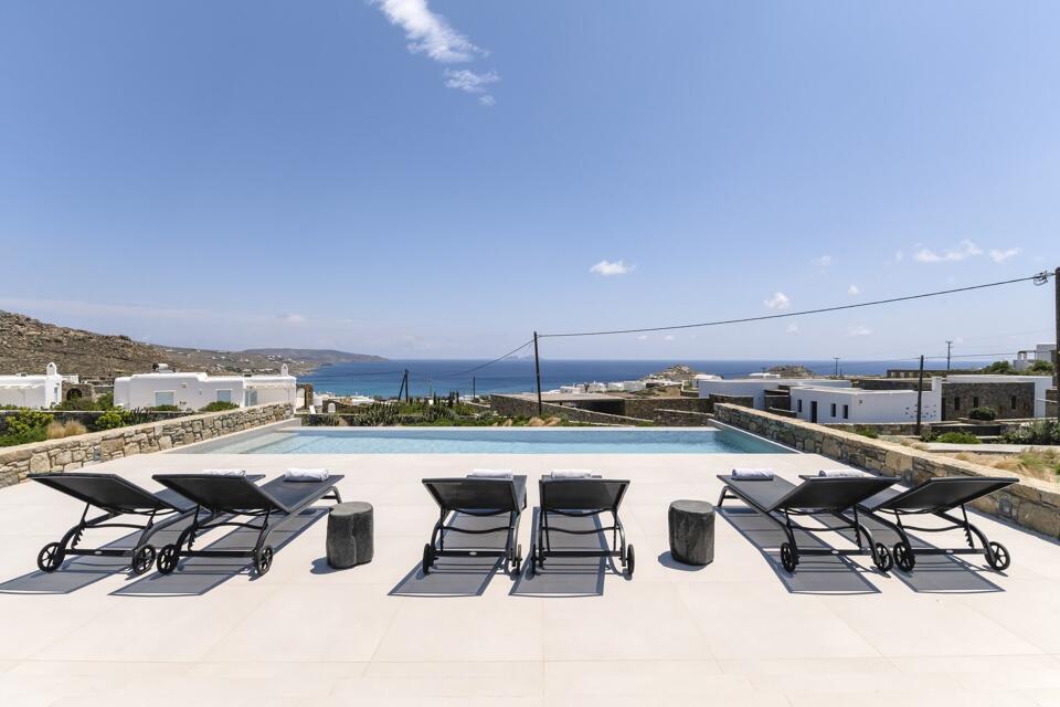 Villa Clarisse Gallery Image 1