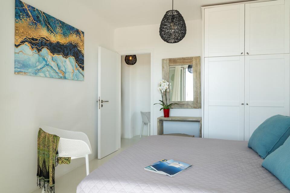 Villa Crystal Gallery Image 1