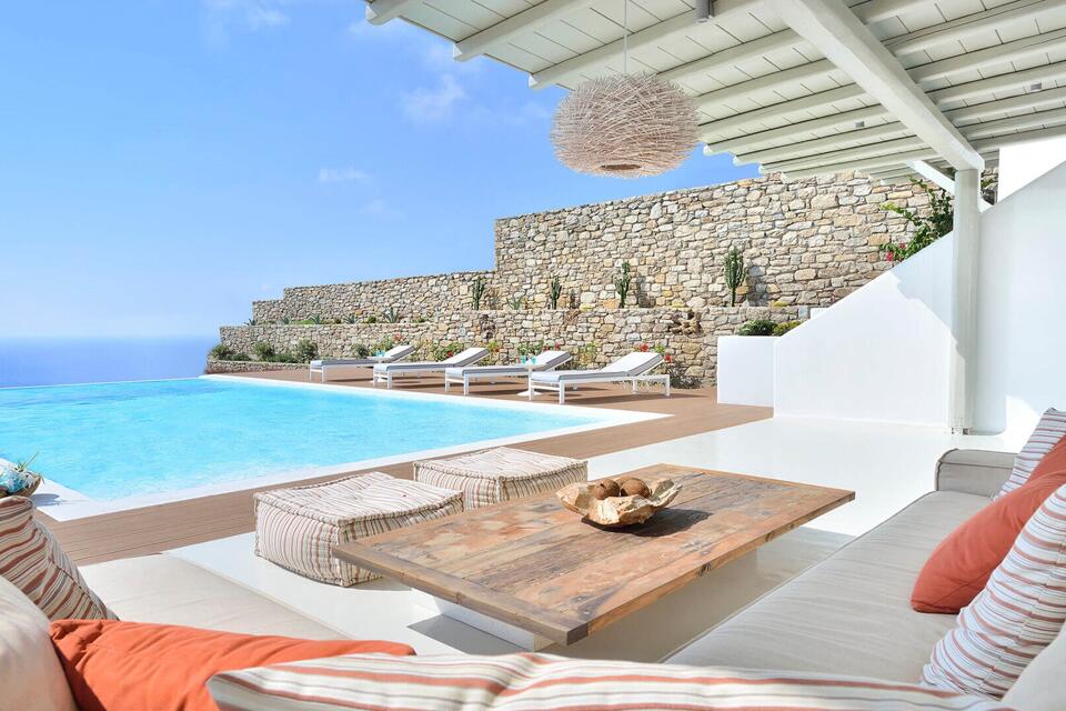 Villa Desiree Gallery Image 1