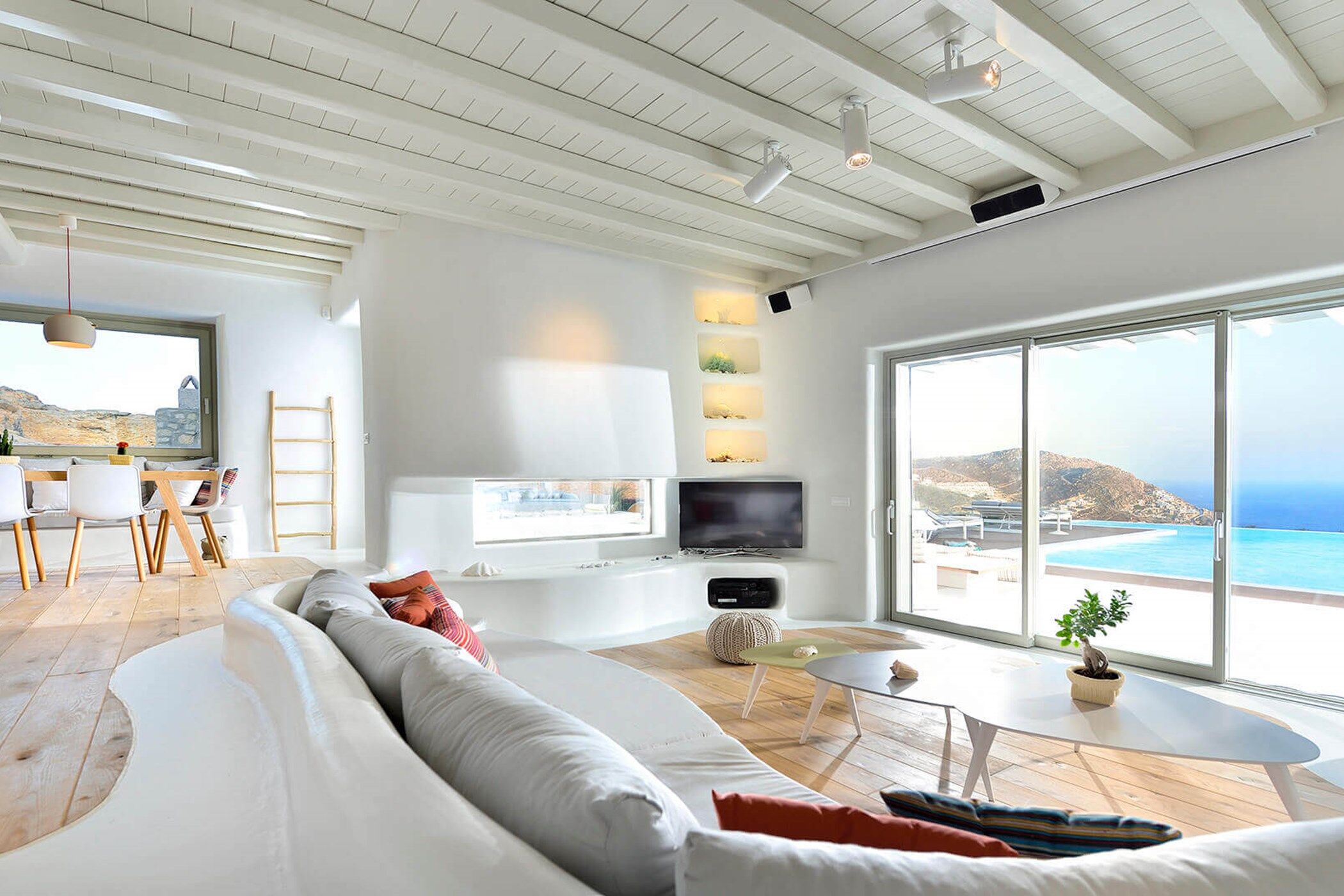 Villa Desiree Gallary Image 2