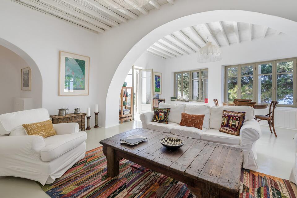 Villa Downtown Gallery Image 2